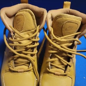 Nike Boys boots